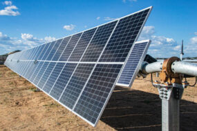 Single-Axis Solar Tracking: Is It Right for Your Home?